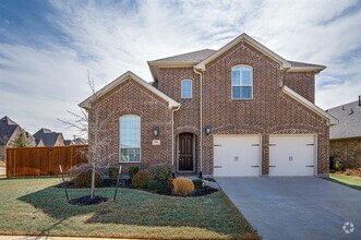 Building Photo - 9001 Violet Dr