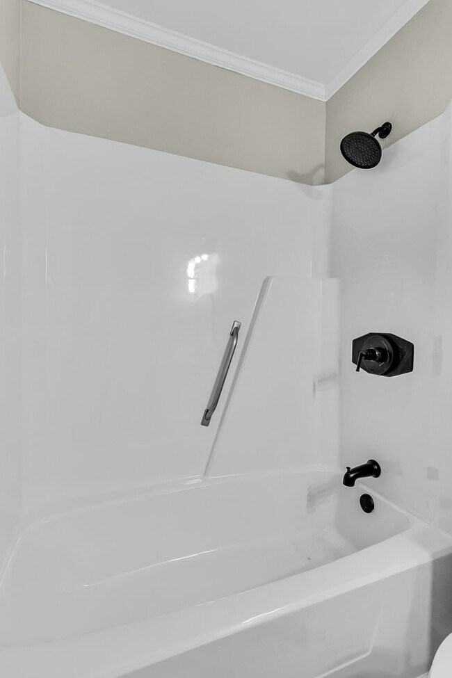 Building Photo - 3 Bedroom 1.5 Bath Town Home in North Charleston