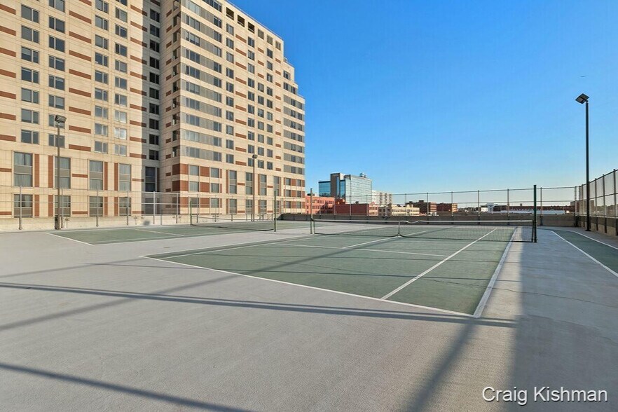 Building Photo - 152 Campau Cir NW