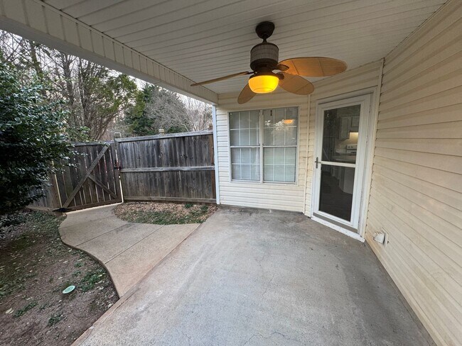 Building Photo - 4343 Grey Park Dr NE