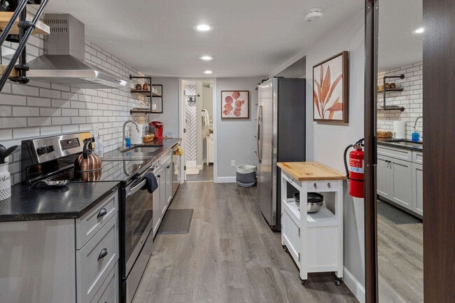 Building Photo - 7178 W 38th Ave