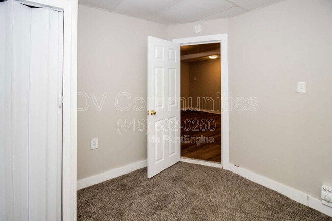 Building Photo - 2947 E 57th St