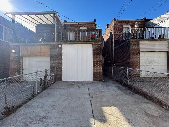 Building Photo - 2029 Braddish Ave