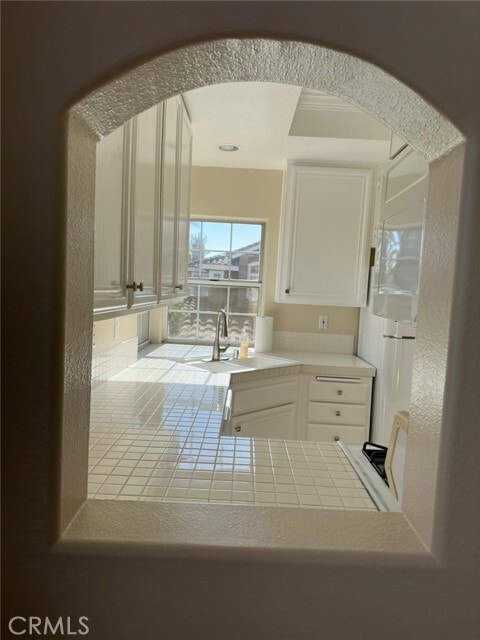 Building Photo - 170 Matisse Cir