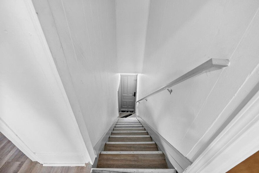 Building Photo - 3838 Bagley St