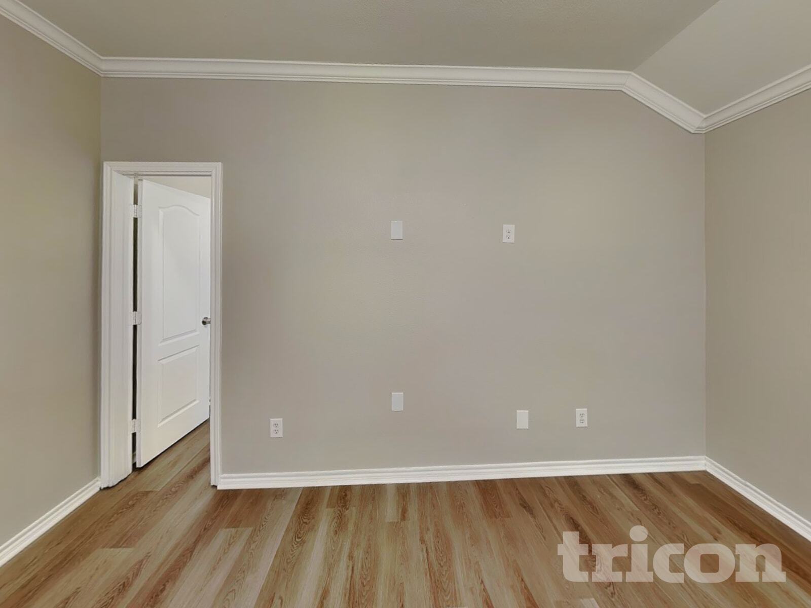 Building Photo - 223 Troy Ln