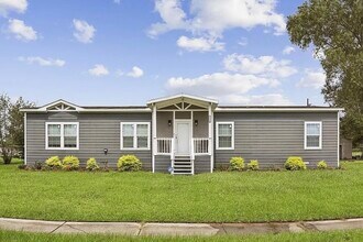 Building Photo - 5711 Rollins Rd