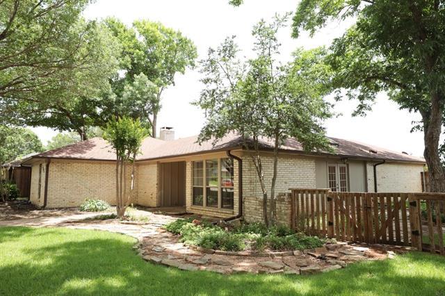 Building Photo - 2212 Tree House Ln