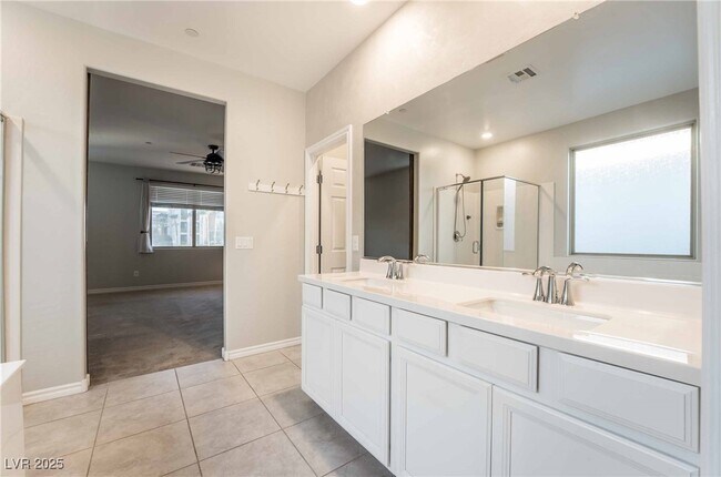 Building Photo - 3115 Mossfield Ave