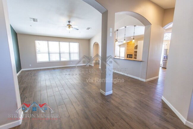 Building Photo - 38414 N 12th St