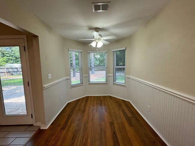 Building Photo - 64 Hampton Cir