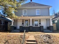 Building Photo - 325 N Gladstone Ave