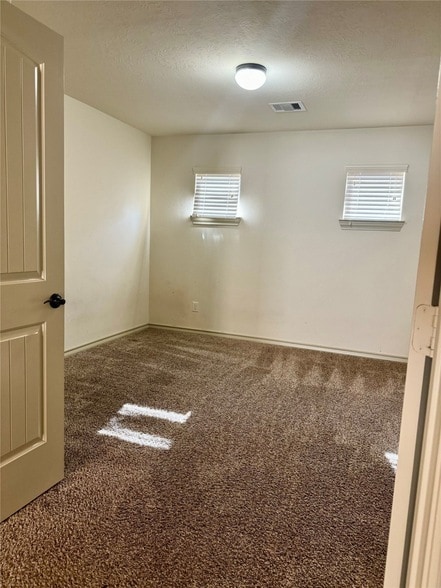 Building Photo - 3314 Selene Dr