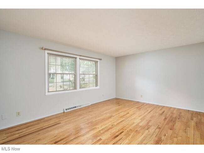 Building Photo - 2490 Coronado Ave