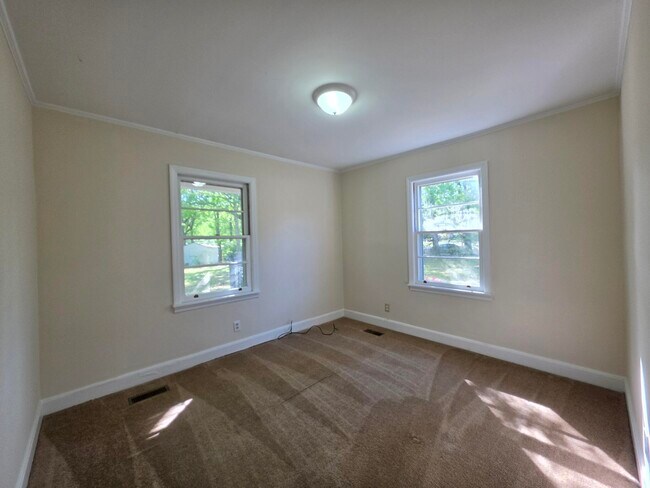 Building Photo - 232 Pinckney St