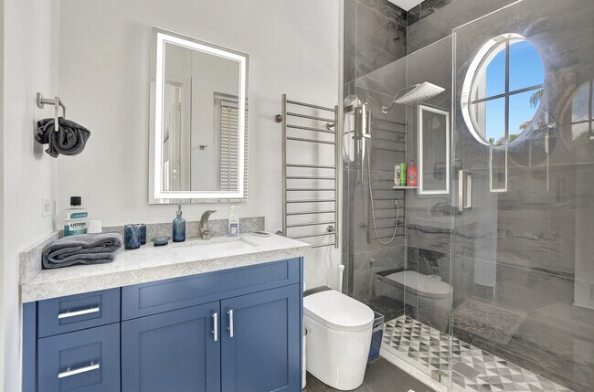 Building Photo - 6766 Royal Orchid Cir
