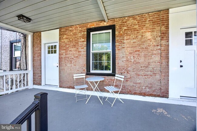 Building Photo - 814 Doe Run Rd