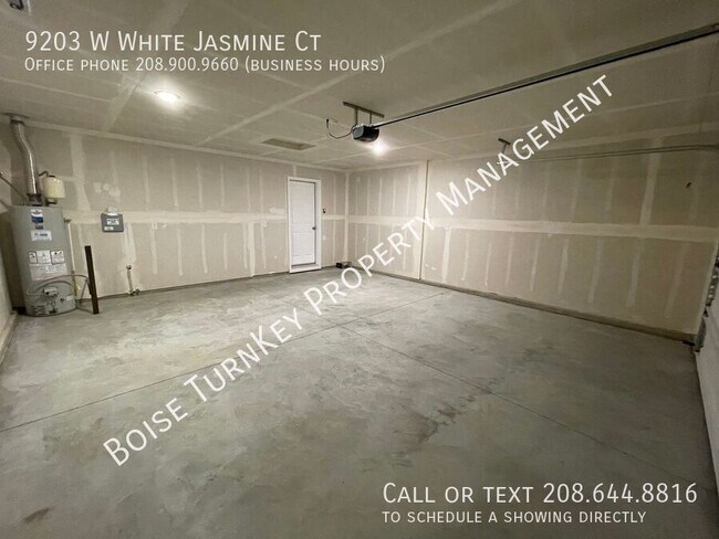 Building Photo - 9203 W White Jasmine Ct