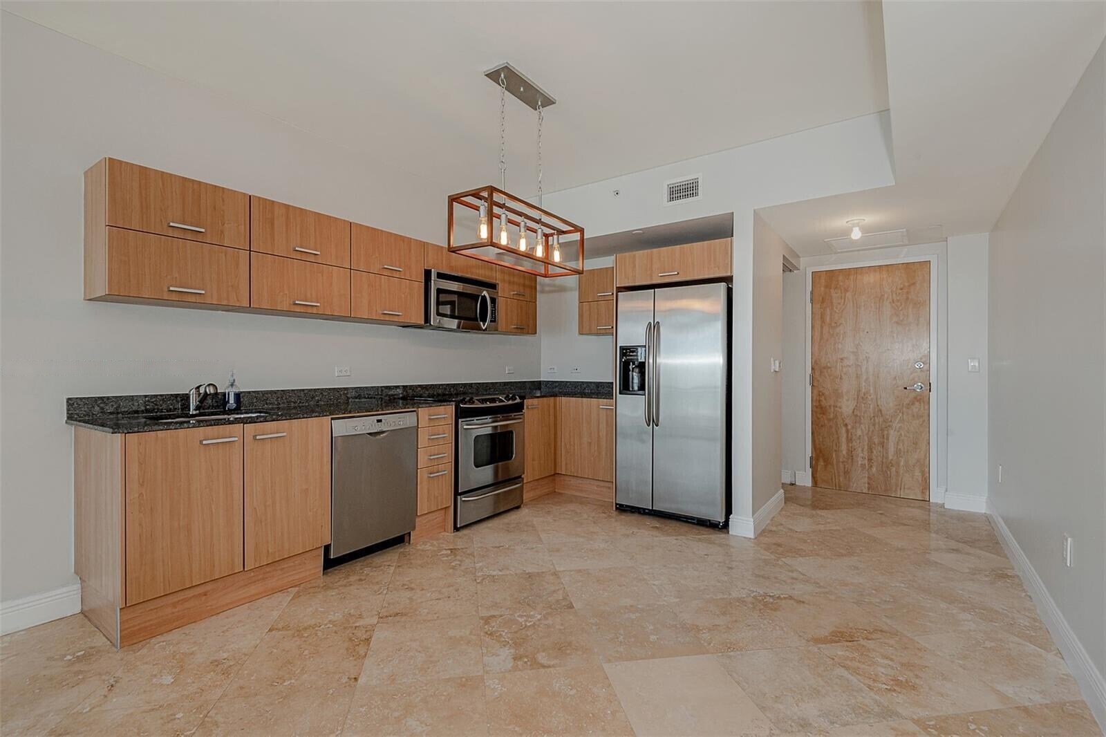 Building Photo - 350 S Miami Ave