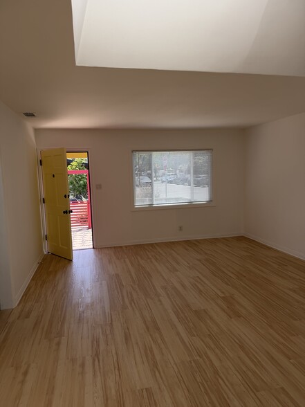 the bright living is 14'4"x18' - 701 Indiana Ave