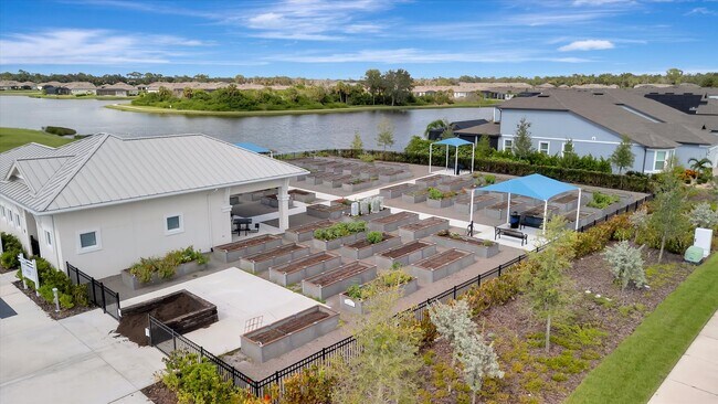 Building Photo - Del Webb Bayview Home, Active 55+ Communit...