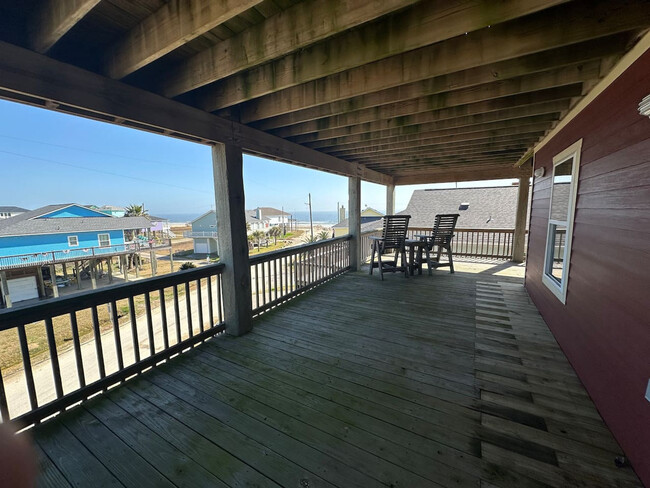 Building Photo - 907 S Cove Dr