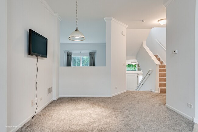 Building Photo - 315 Saunders Cir