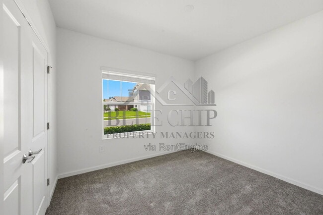 Building Photo - 3048 Country Side Dr