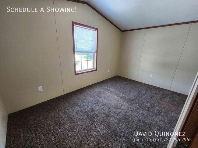 Building Photo - 5711 Heather View Ln