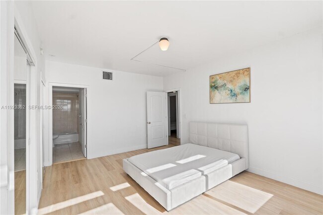 Building Photo - 7135 Collins Ave