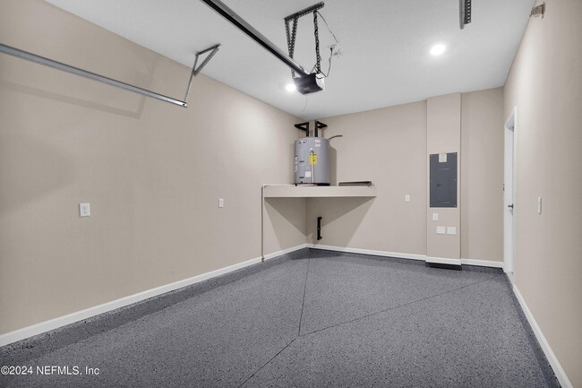 Building Photo - 12811 Josslyn Ln