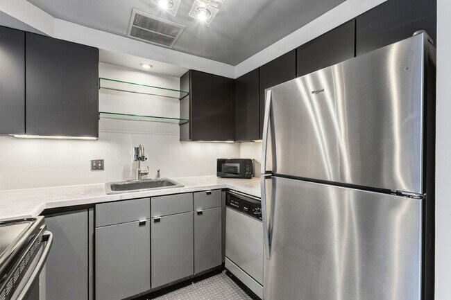 Building Photo - Unit #303 - The Regis Condos | Downtown Omaha