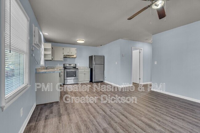 Building Photo - 816 Greenland Dr