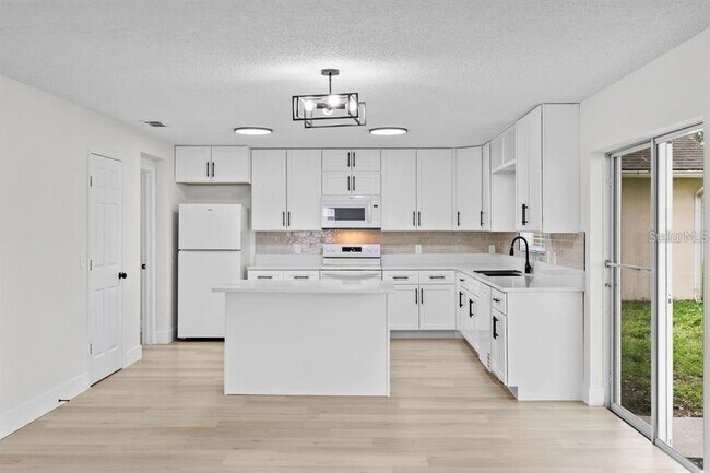 Building Photo - 1537 Morning Star Dr