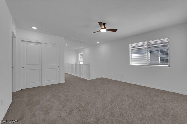 Building Photo - 10227 Estancia Hl St