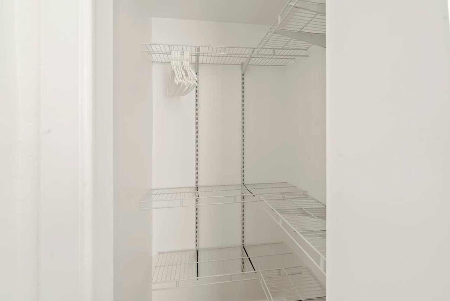 Building Photo - 1622 Union Turnpike