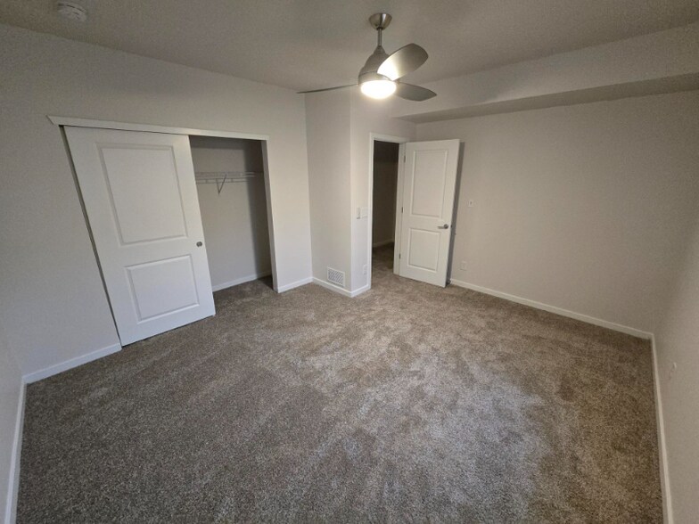 Building Photo - 2802 Ridge View Cir