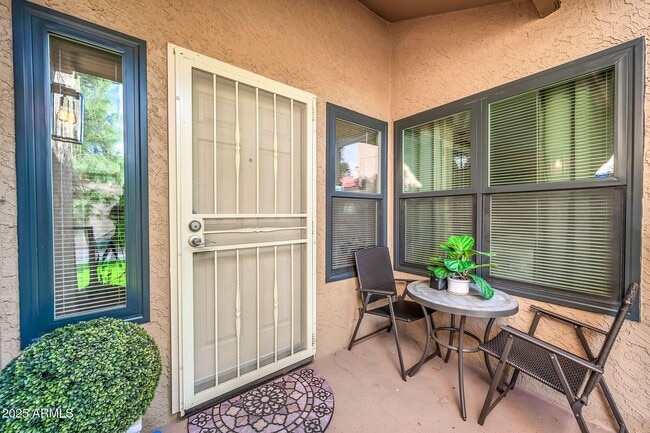 Building Photo - 8787 E Mountain View Rd