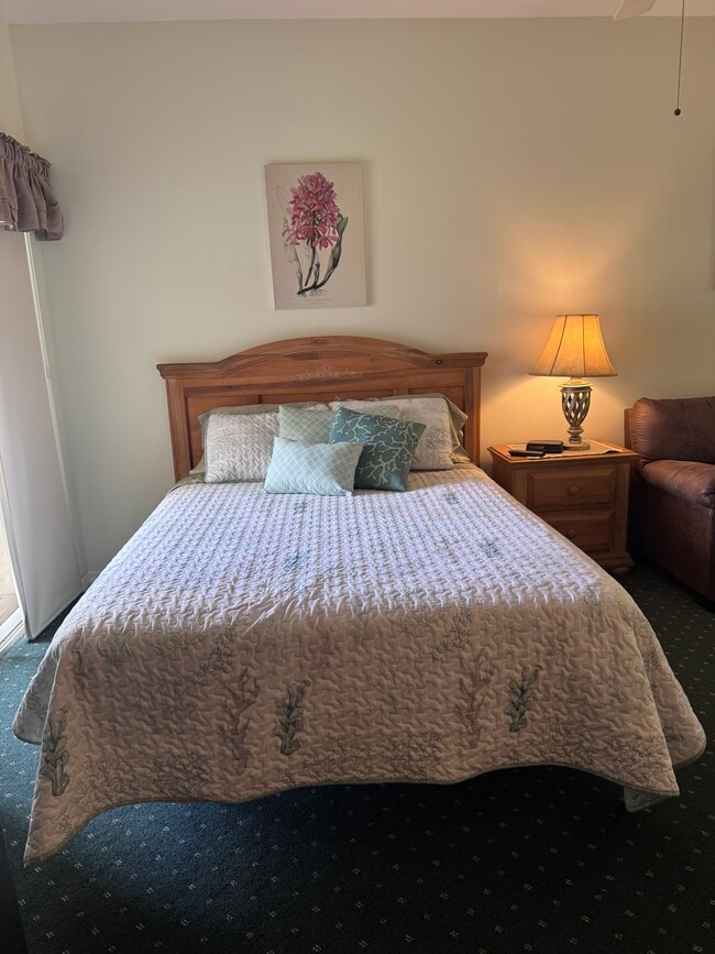 Building Photo - 9819 Perfect Dr