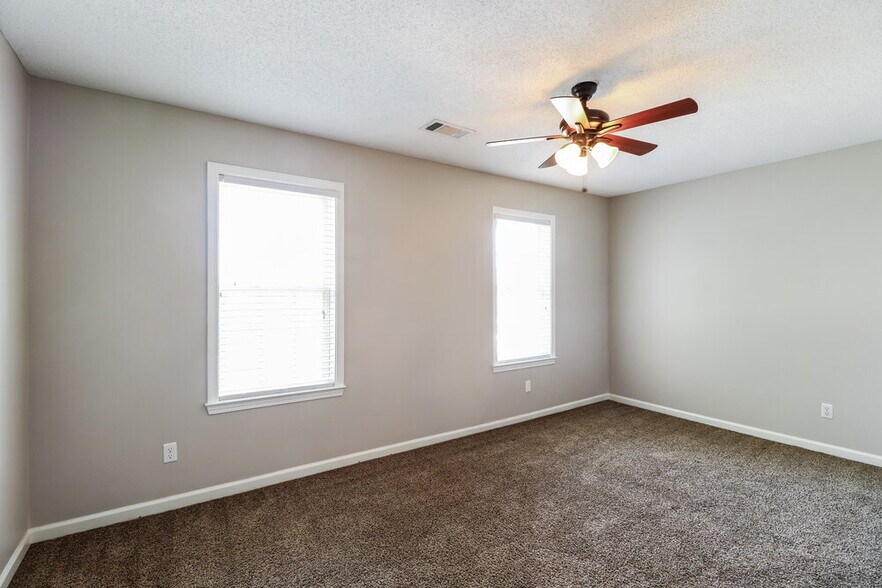 Building Photo - 5212 Summer Wind Ln