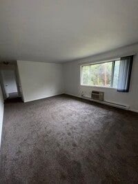 Building Photo - 530 Willow St