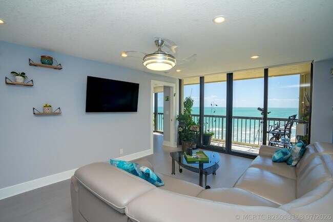 Building Photo - 9500 S Ocean Dr
