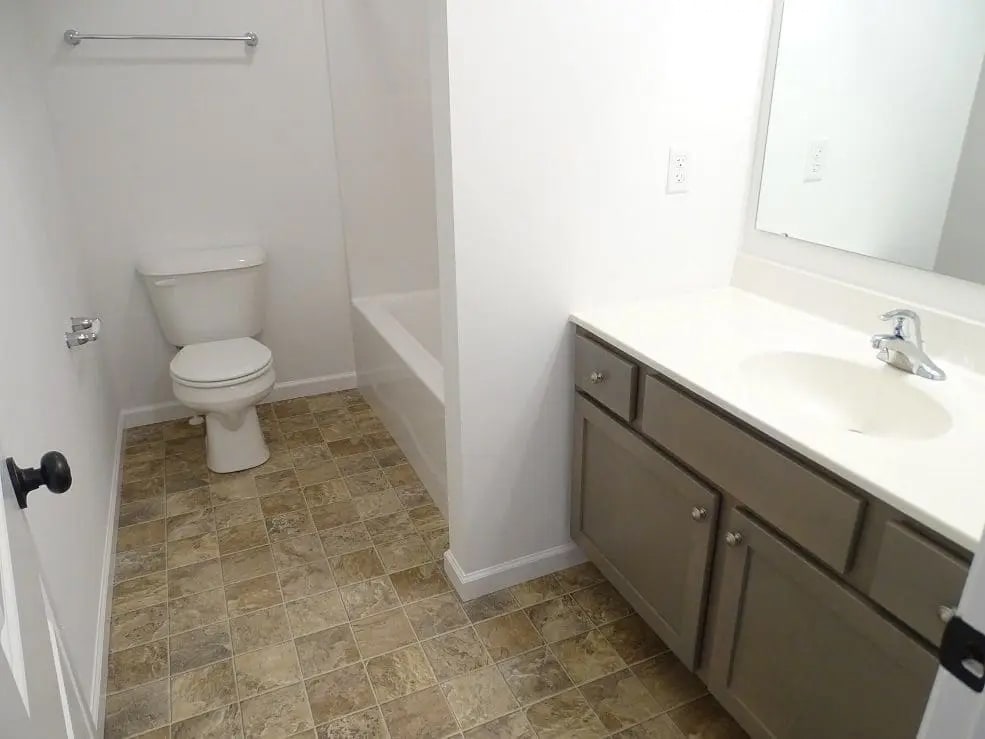 Building Photo - 434 Masonic Dr