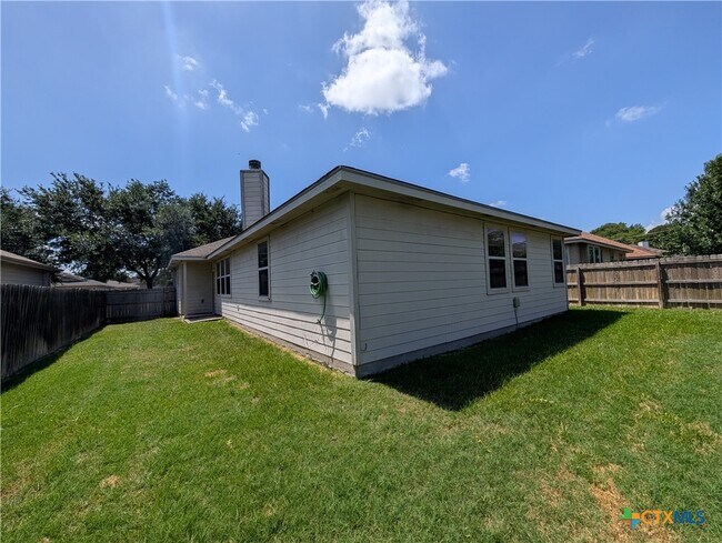 Building Photo - 341 Placid Meadow