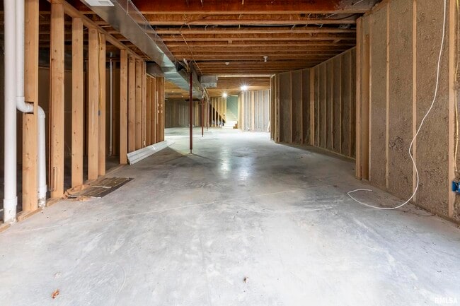 Building Photo - 3115 W Striegel Rd