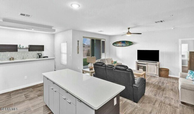 Building Photo - 992 Stamfordham Dr