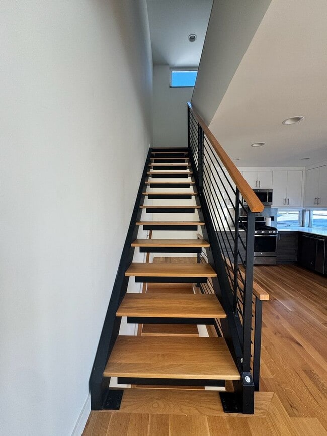 Building Photo - Elevate your living experience with this immaculate one bedroom town home! $2395