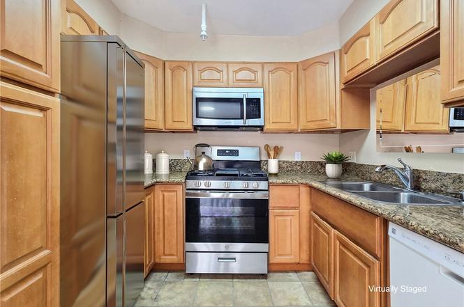 Building Photo - 16700 Yukon Ave