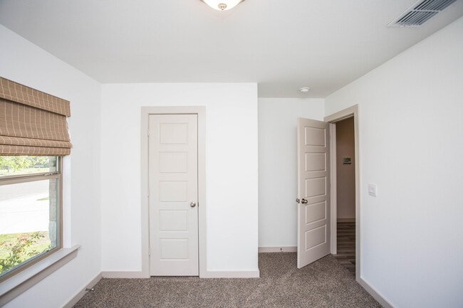 Building Photo - 2906 133rd St