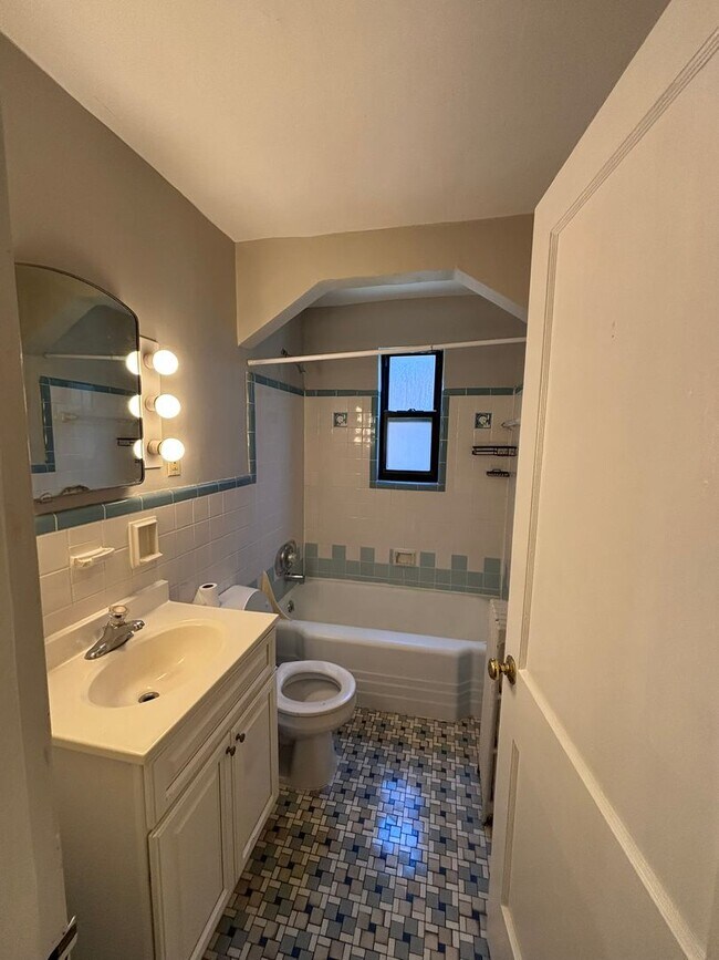 Building Photo - 524 Riddle Crest Ln